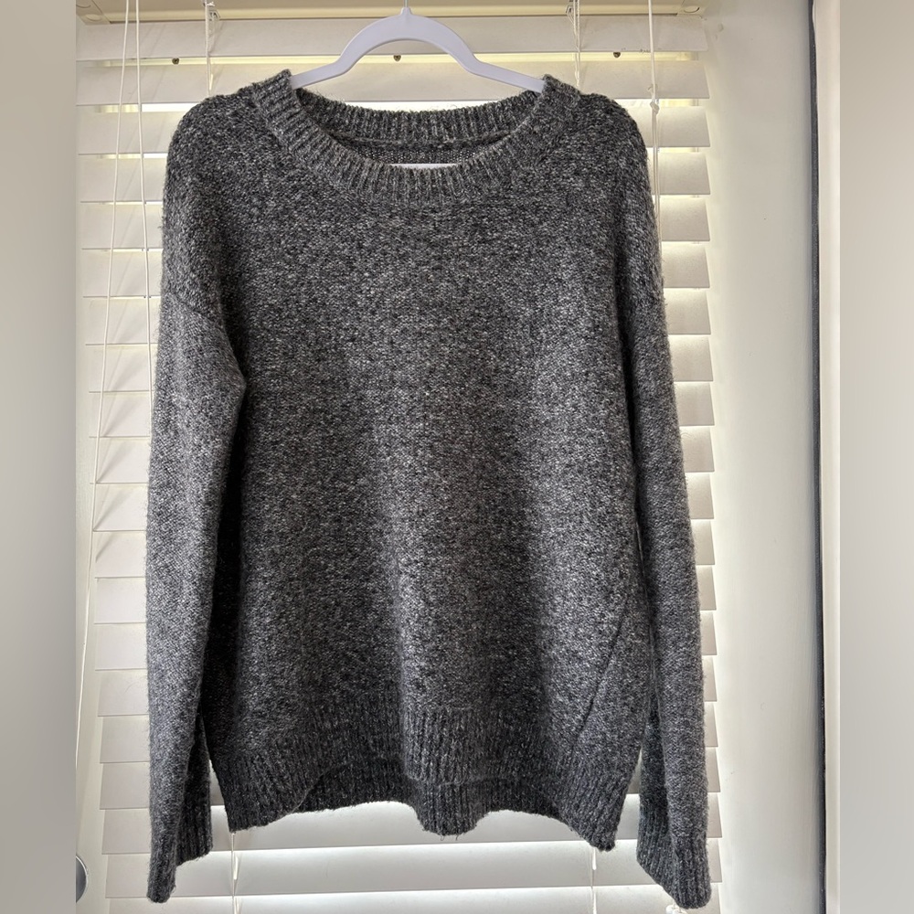 VINCE wool and cashmere grey sweater